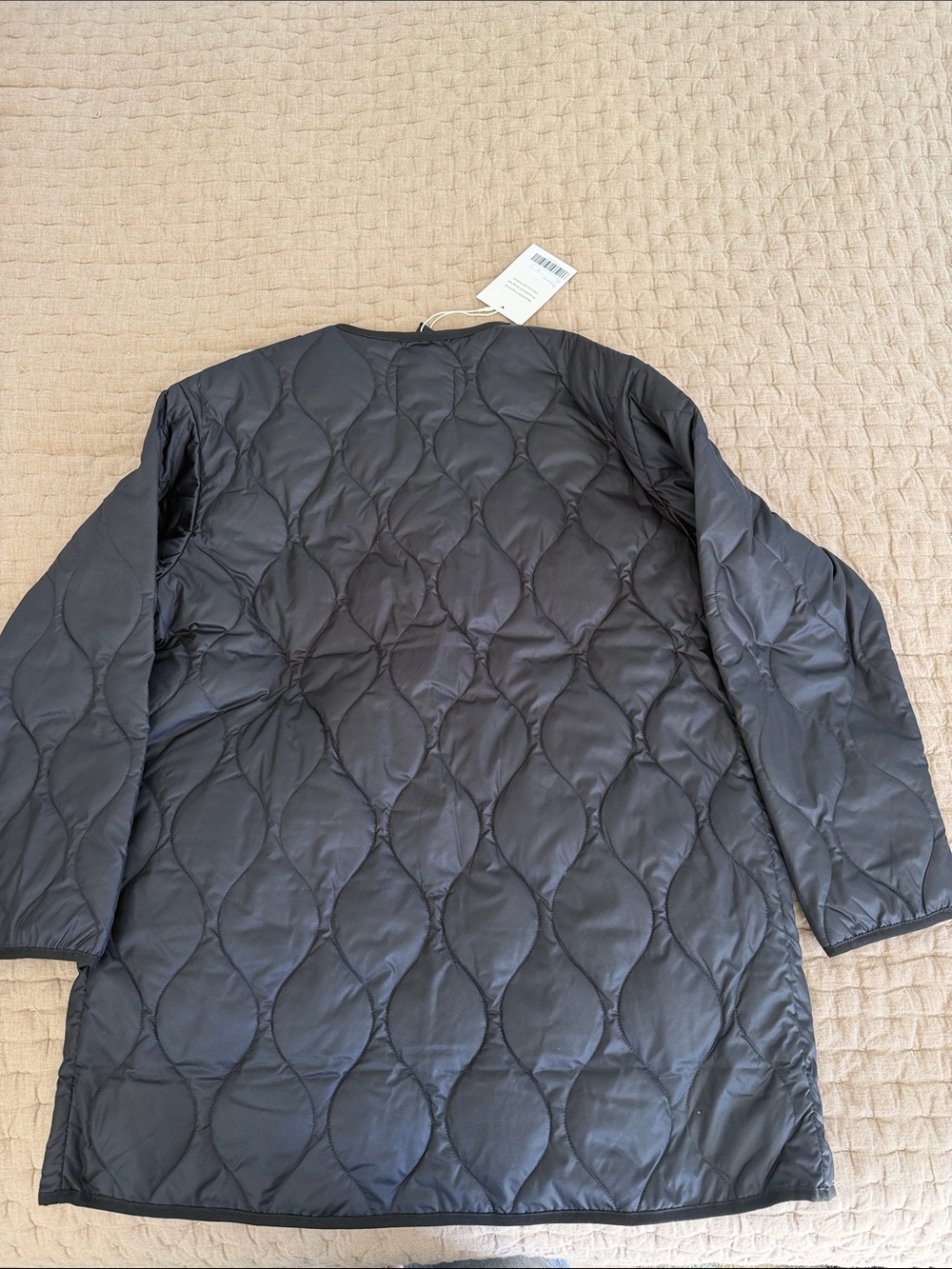 Everlane Quilted Snap-Front Jacket - Black - Picture 3 of 3
